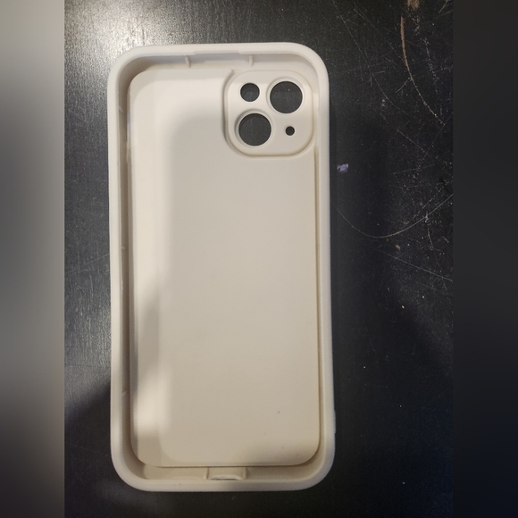 White #MOMLIFE Phone 15+ Case - Picture 2 of 2